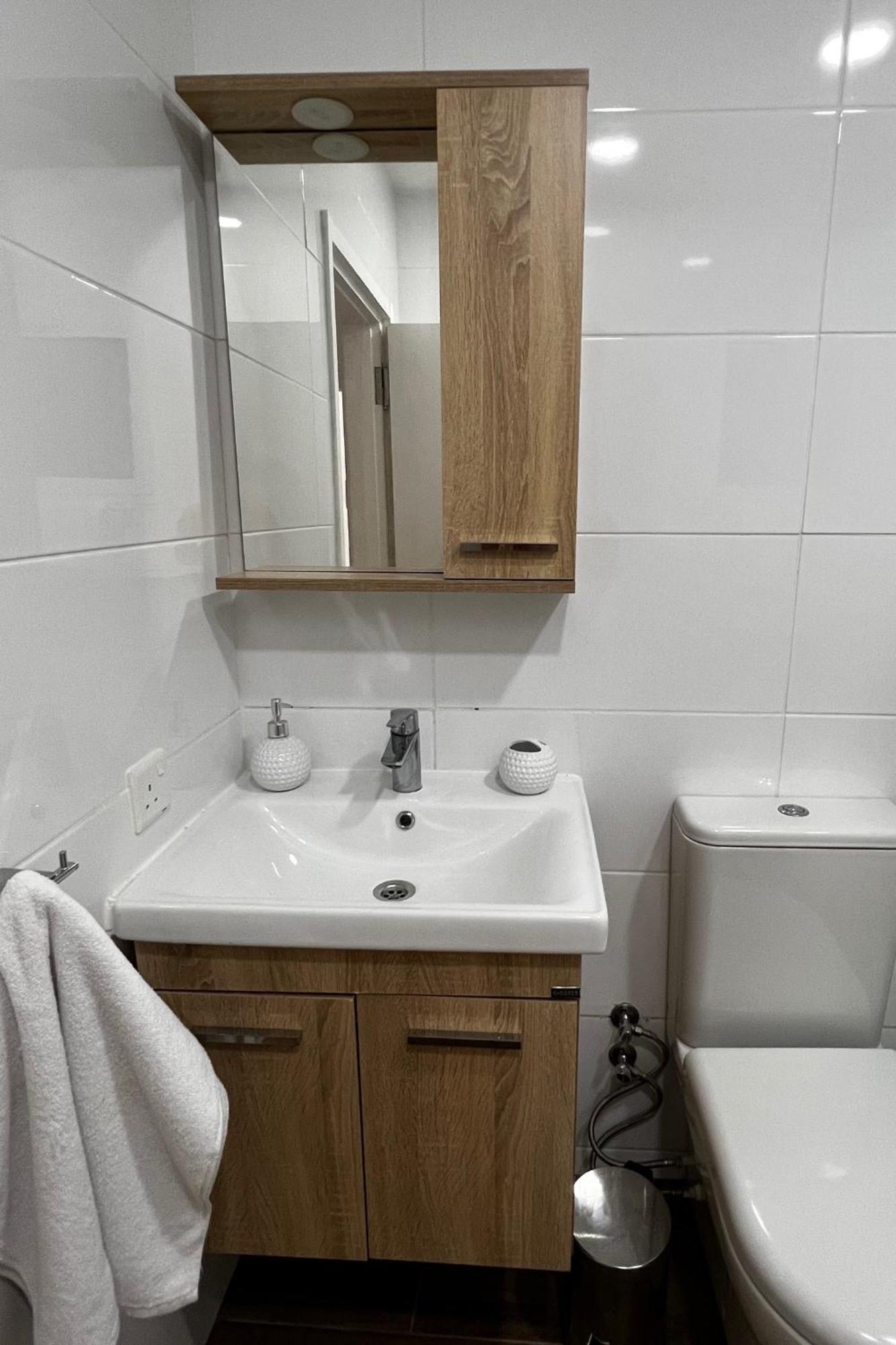 Stylish 3 Bedroom Apartment In Kyrenia  Luaran gambar