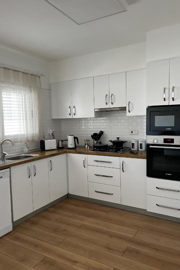 Stylish 3 Bedroom Apartment In Kyrenia  Luaran gambar