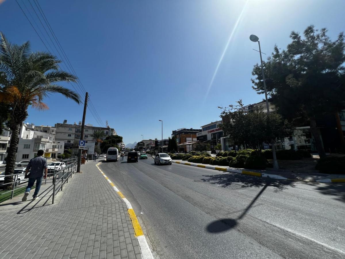 Stylish 3 Bedroom Apartment In Kyrenia  Luaran gambar